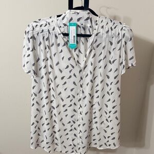 White and Black Leaf Print Women's Top